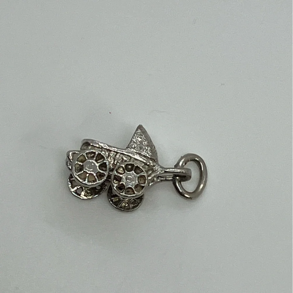 Vtg 925 Sterling Silver Baby Carriage Charm / Pendant - Picture 2 of 4